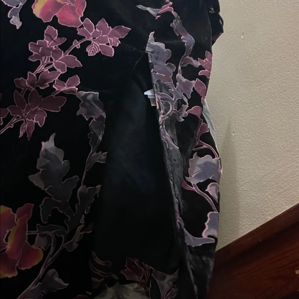 Rachel Zoe Elegant Black Floral velvet Dress size 4 - Image 6