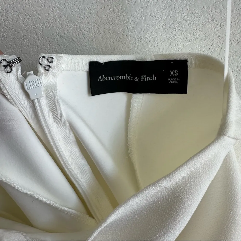 Abercrombie & Fitch Multi Fabric Cut Out Midi Dress in Ivory Size XS - Image 8