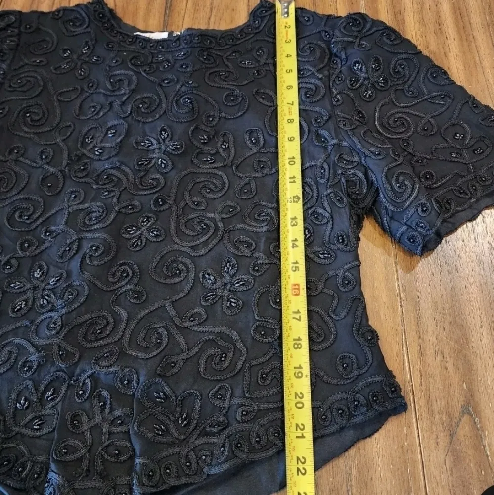 Laurence Kazar v cut shirt 1980’s Vintage Embellished Beaded silk Zip Blouse - Image 5