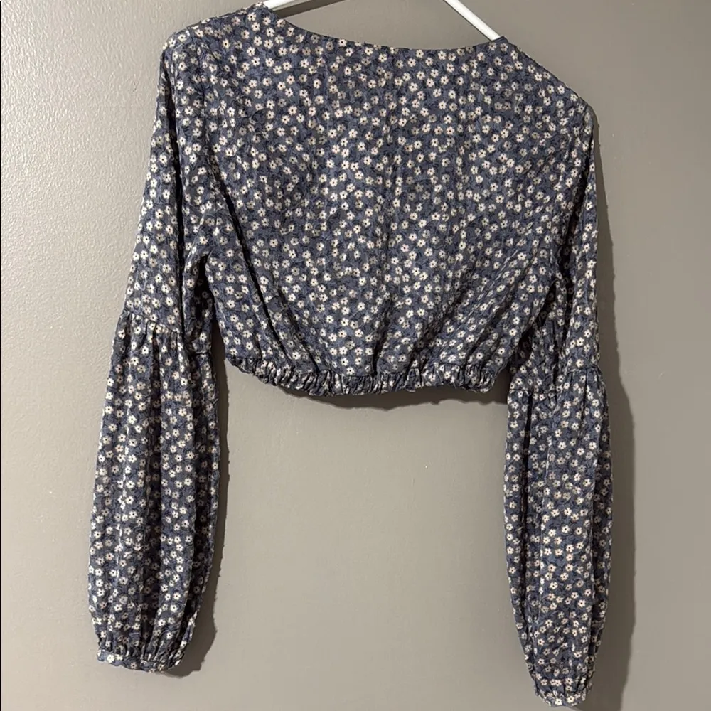 Zara Black and White Crop Blouse with Peter Pan Collar - Image 4