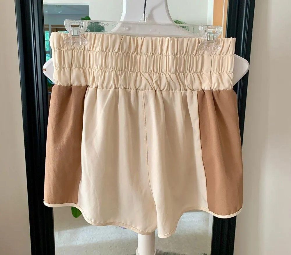 New In Athletic Shorts Size L - Image 2