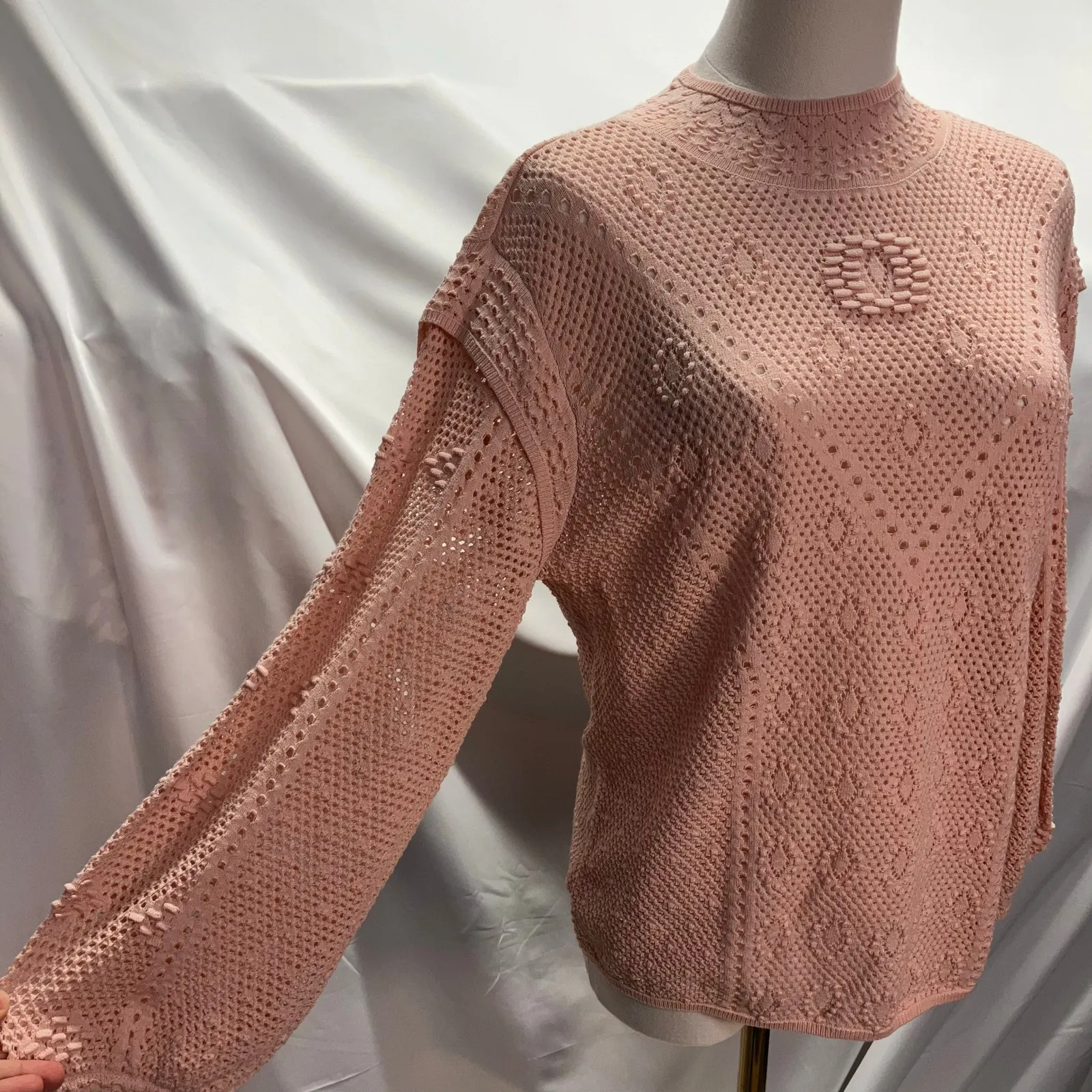 New White House Black Market Crew Neck Womens M Pink Open‎ Knit Crochet Sweater - Image 3