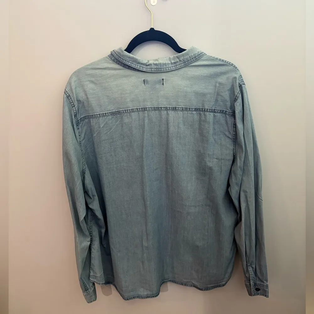 Old Navy Denim Woman’s Top in Size XXL. - Image 4