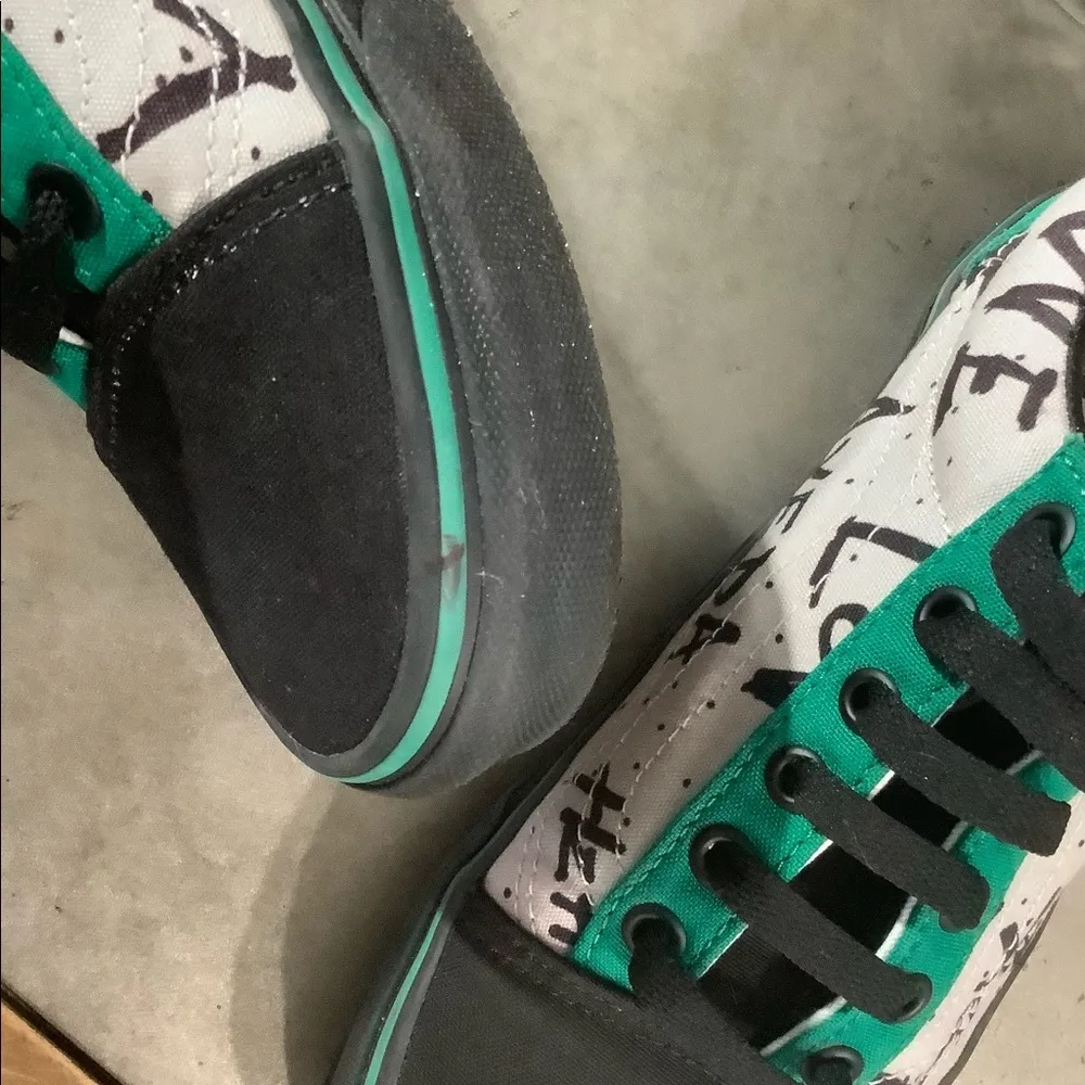 CUSTOM VANS SKATE SHOES - Image 12