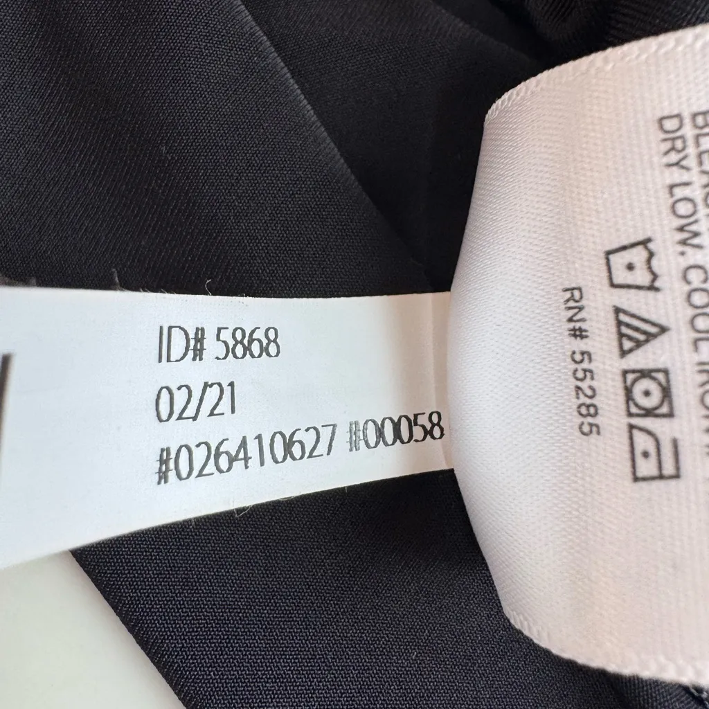 Express Women’s Double Layer Black V-Neck Tank Top Size M NWT - Image 9