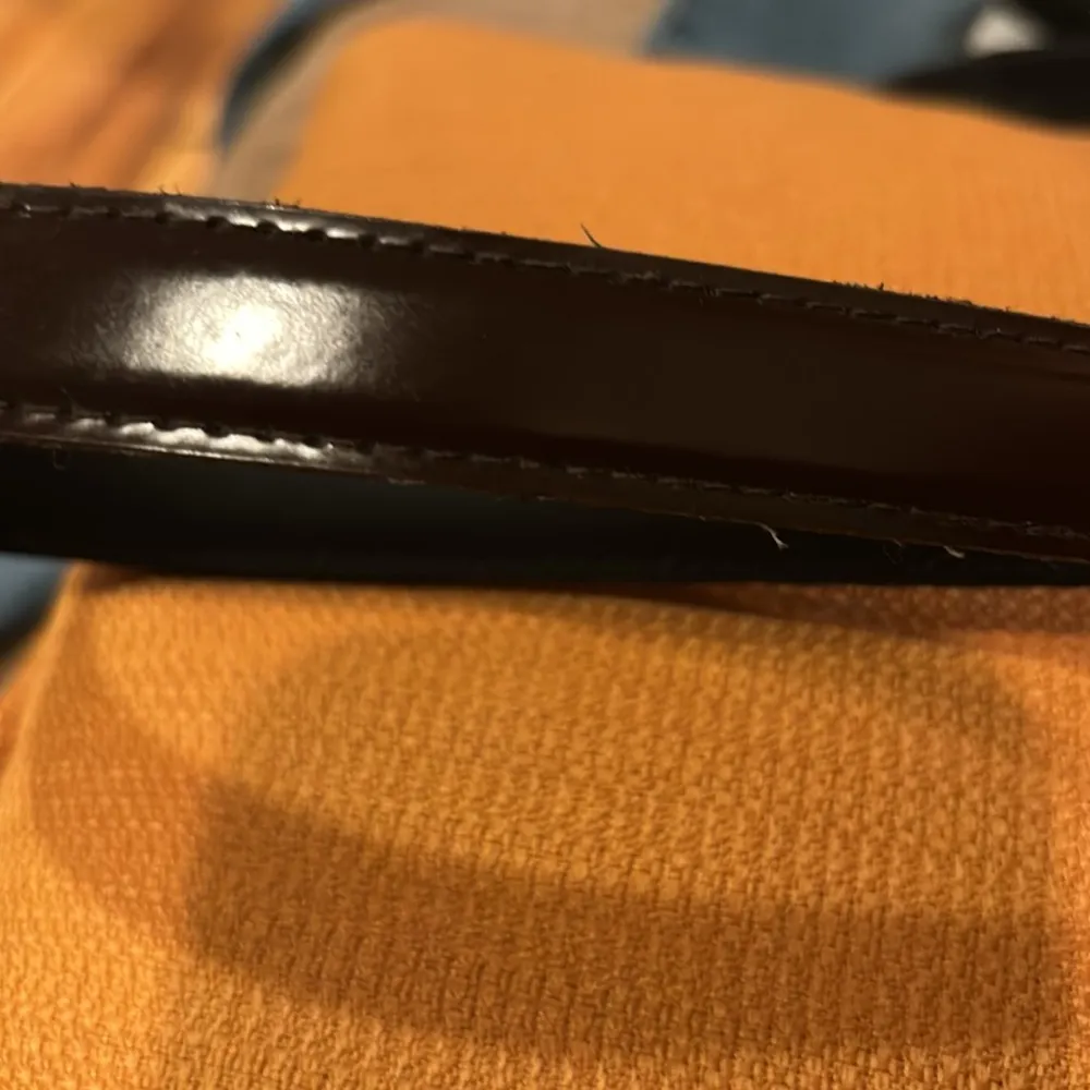 BROWN PATENT LEATHER BELT SILVER BUCKLE 37” LONG FROM TOP OF BUCKLE - Image 3