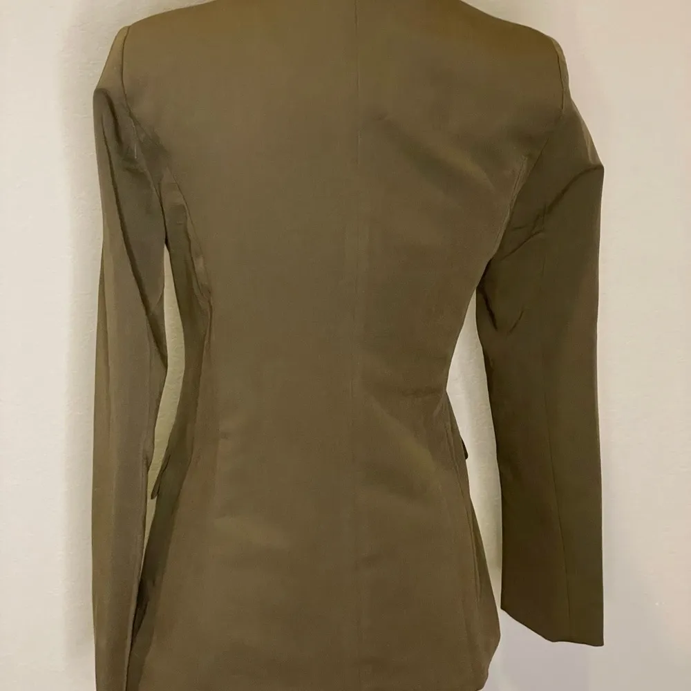Women’s olive 🫒 green Blazer - Image 4
