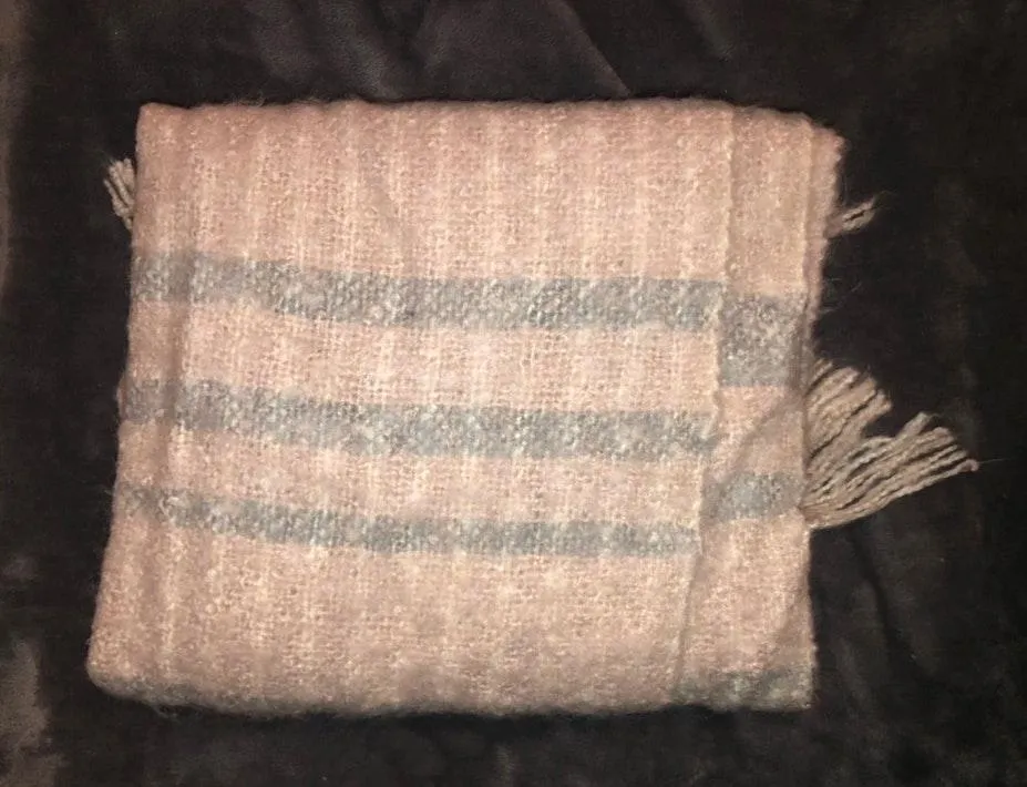 American Eagle Outfitters Blanket Scarf - Image 2