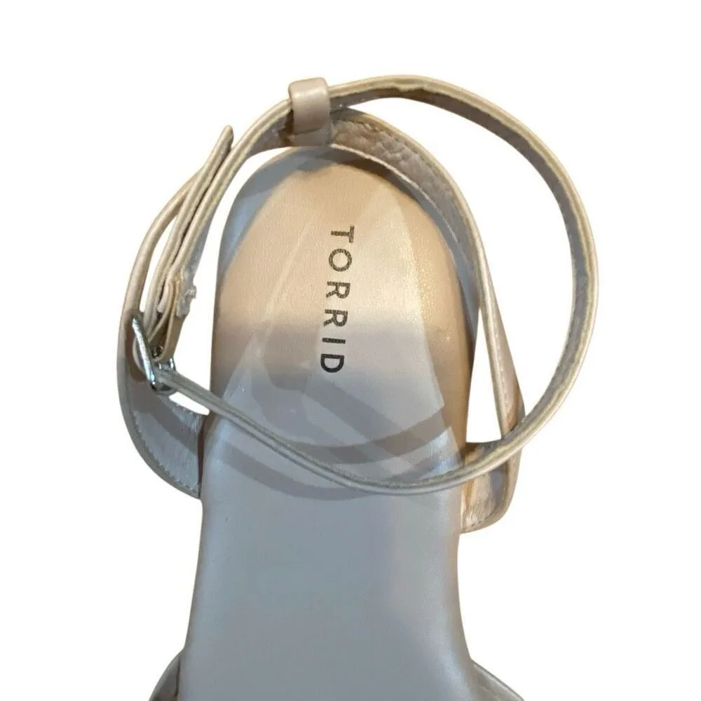 Torrid thong pink sandals size 12 flat - Image 2