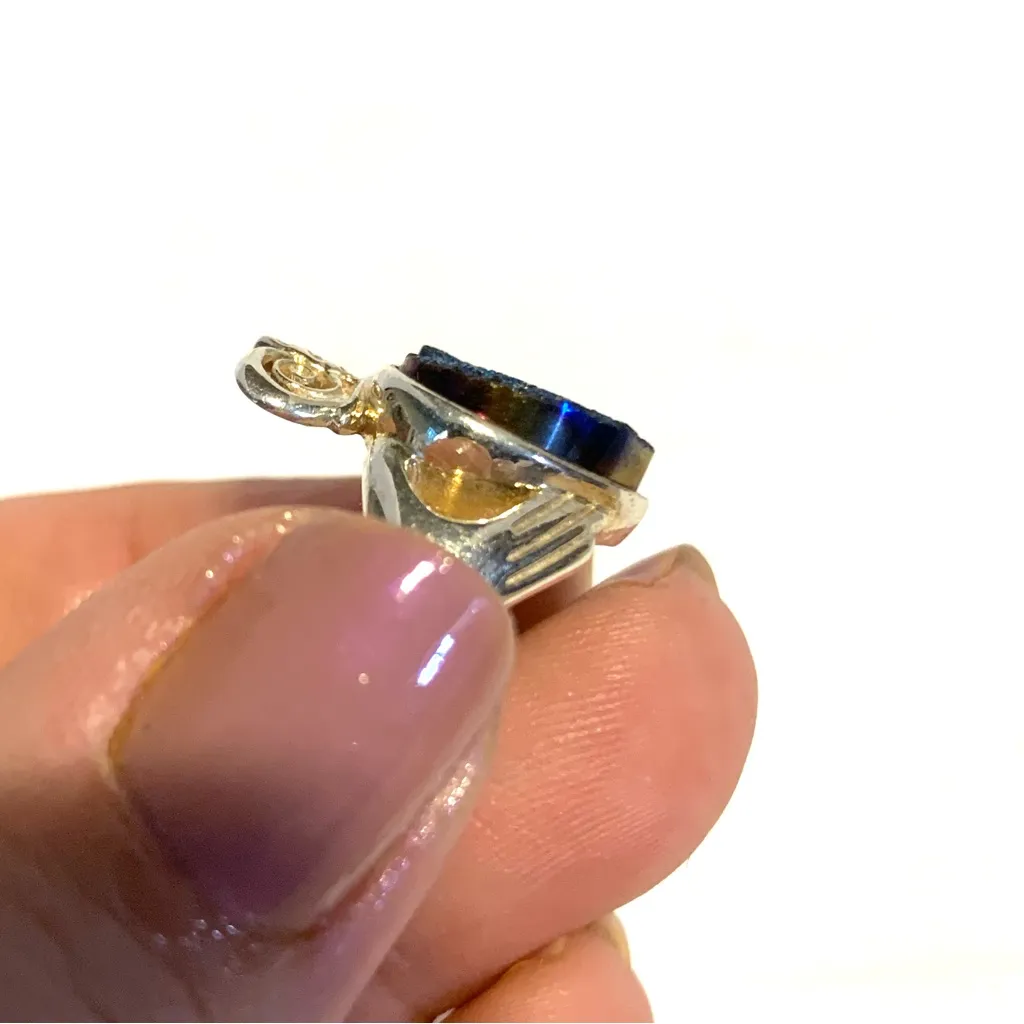 STERLING SILVER BLUE HEART SHAPED DRUZY QUARTZ CLADDAGH RING (5) - Image 8