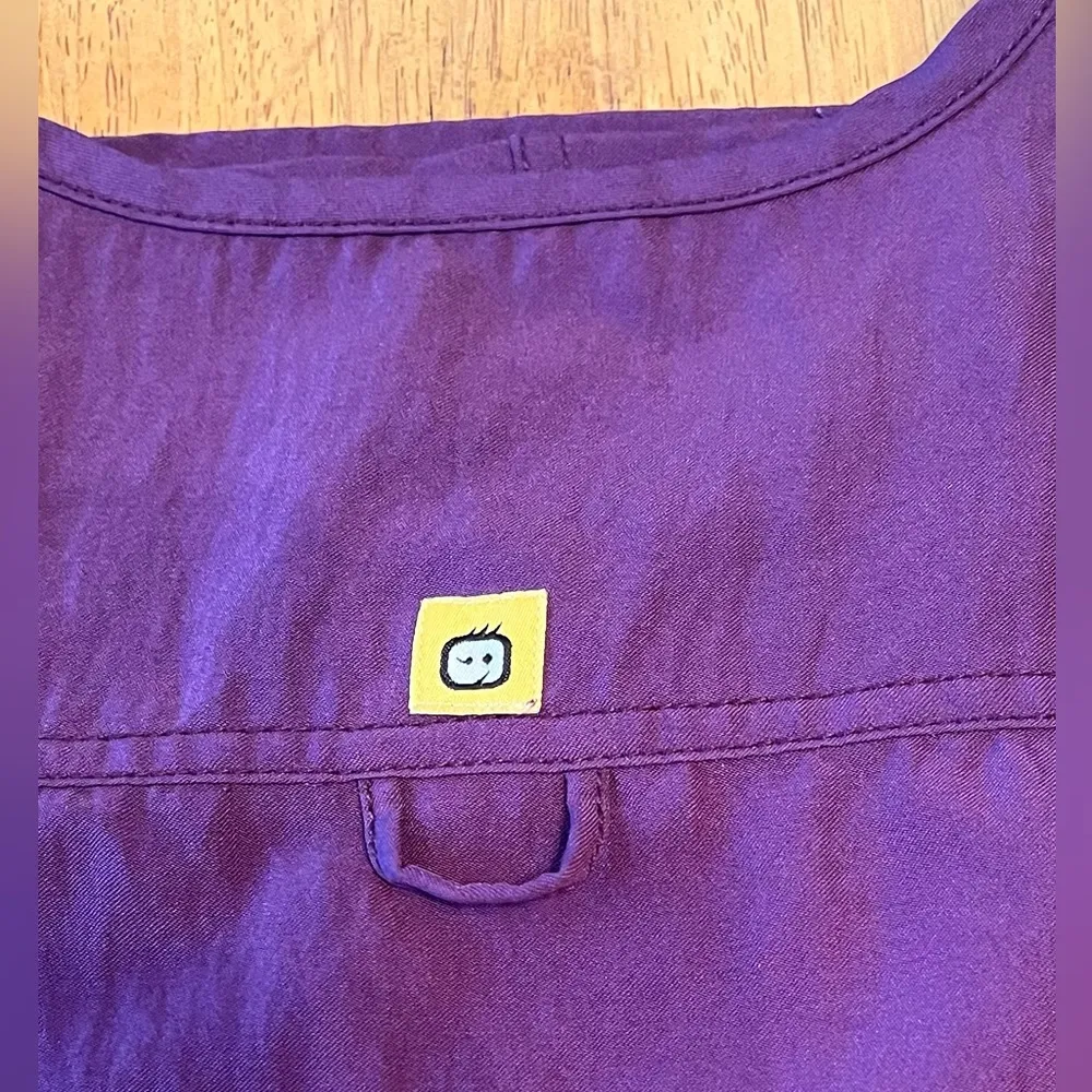 V-neck scrubs top, size 2X - Image 3