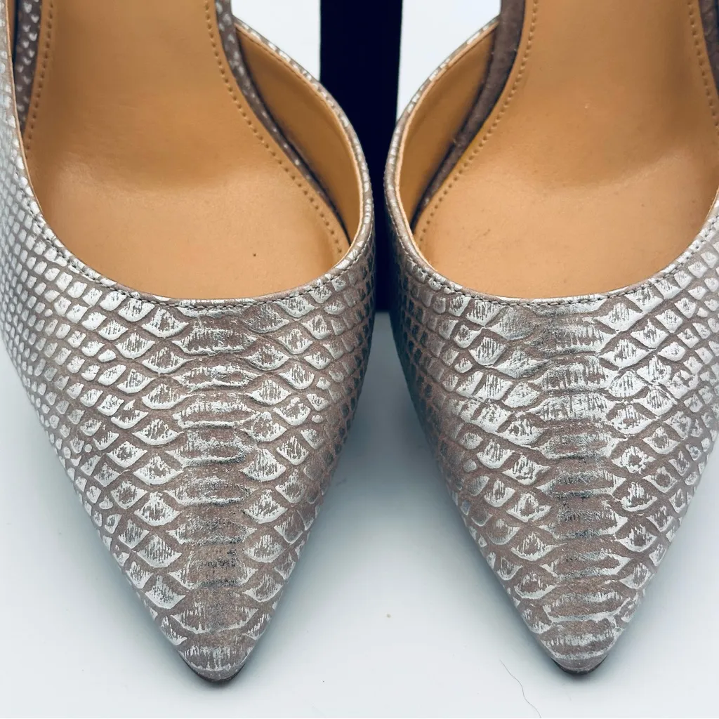 Michael Michael Kors NATHALIE FLEX
HIGH PUMP
METALLIC EMBOSSED LEATHER - Image 6