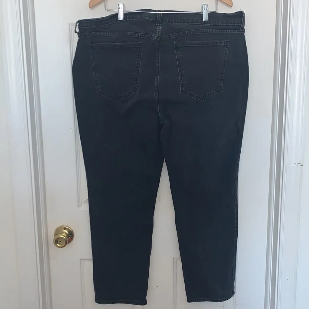 Old Navy Boyfriend Mid-Rise Jeans - Image 2