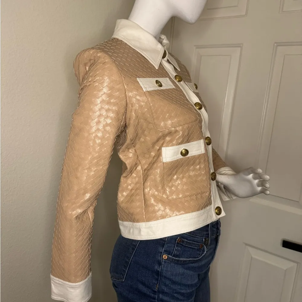 Alice + Olivia Kinley Woven Vrgan Leather Elegant Cream Jacket with Gold Accent. - Image 7