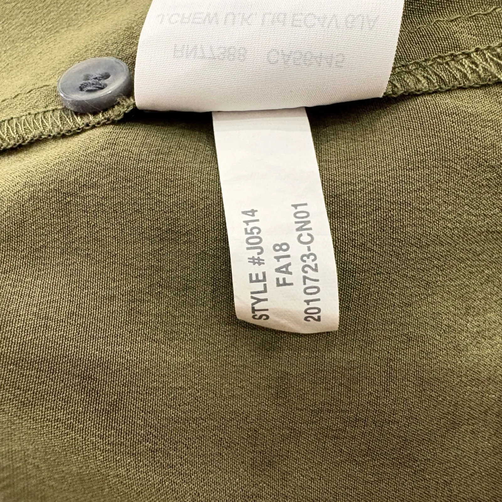 J. Crew Silk Short Sleeve Button Up Shirt Olive Green Quiet Luxury Size MP - Image 5