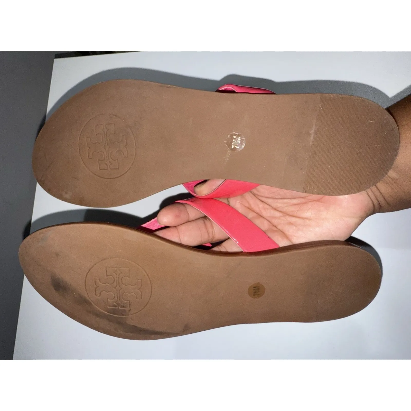 Tory Burch‎ Leighanne Thong Flip Flop Sandals 7.5 Pink Patent Leather Flat A - Image 3