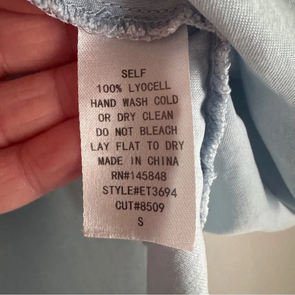 Everly 3/4 Sleeve Chambray Lightweight Button Front Blouse Size Small - Image 7