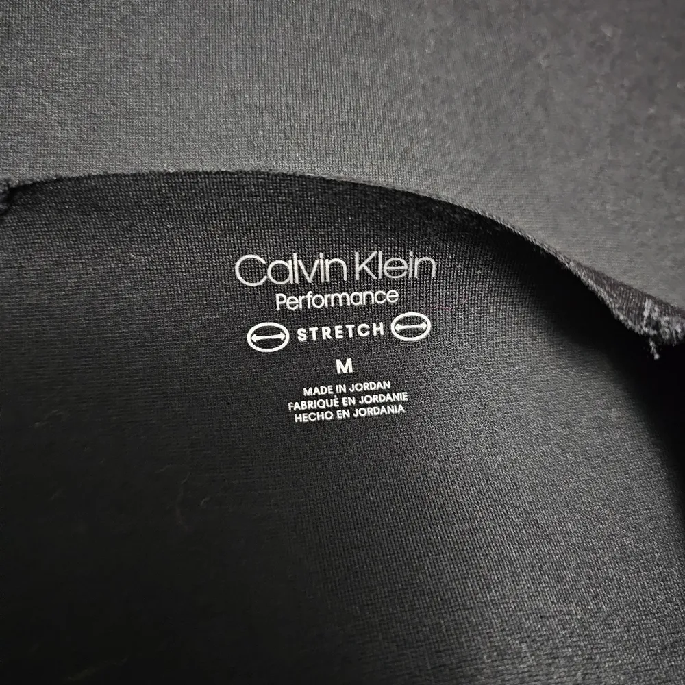 Calvin Klein Performance Black Cropped Active Wear Tank Top Size Medium - Image 6