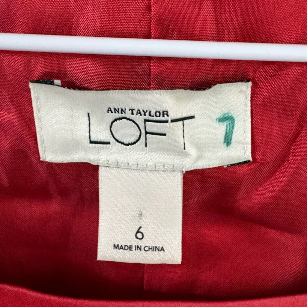 LOFT Vibrant MIDI Waist Coral Dress with Casual Pockets - Image 3