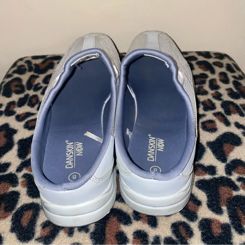 Danskin Now 90s vintage style white grey & blue slip on shoes Gray Size 8 - Image 5