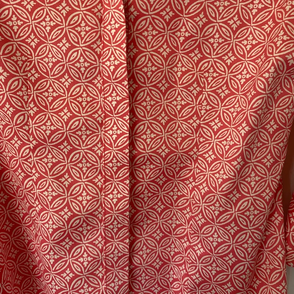 Talbots Women Size 10  100% Cotton Button Down Blouse Geometric Pattern Mod - Image 5