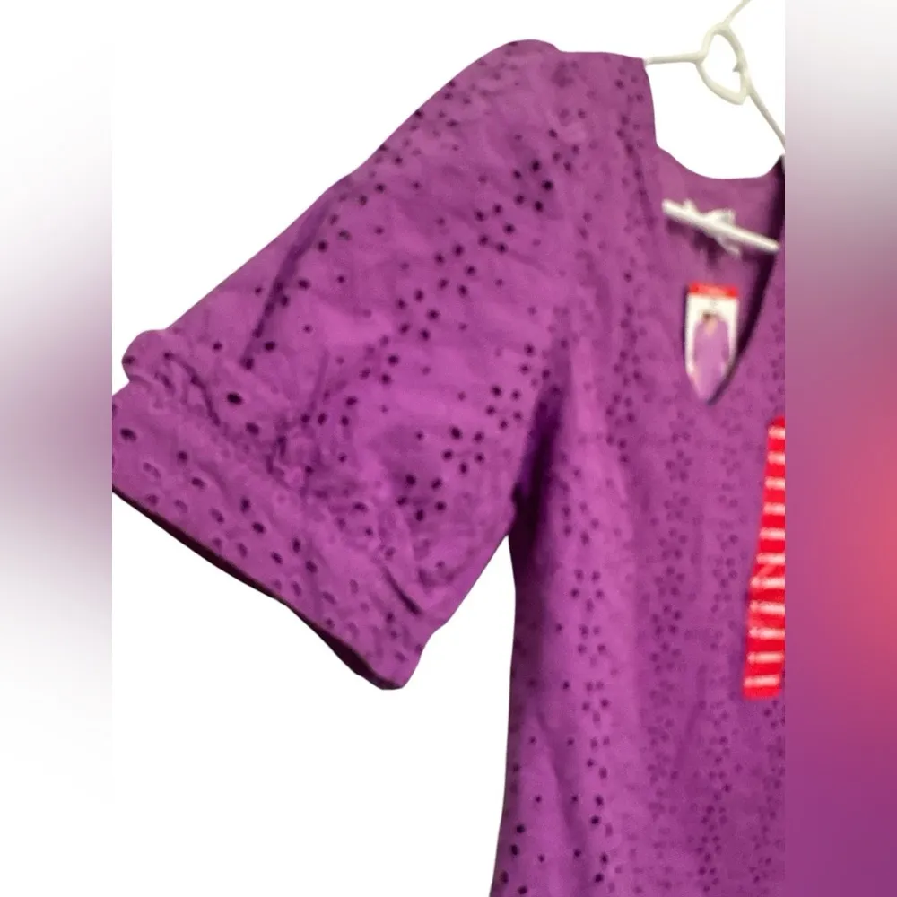 Draper James Women's Short Puff Sleeve Heidi V Neck Top Purple Eyelet NWT - Image 3