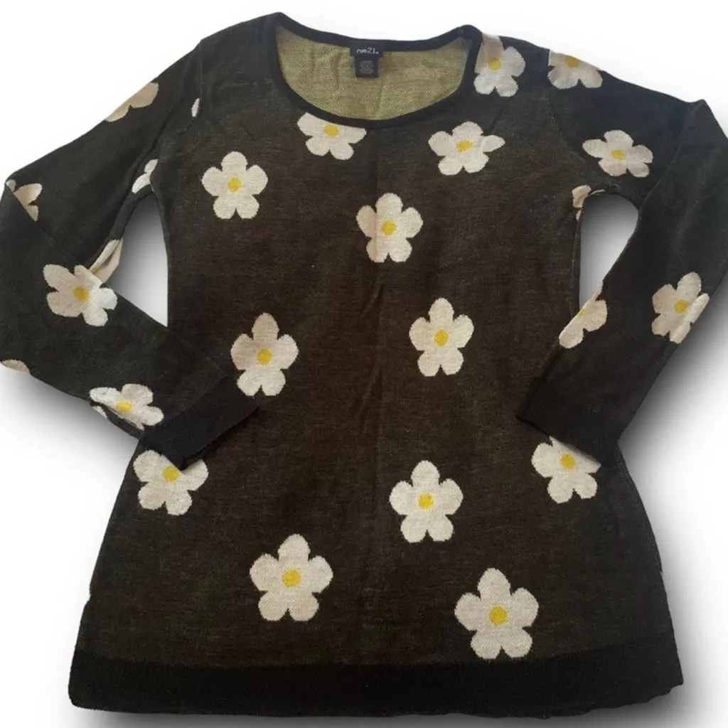 Vintage Sweater | y2k 90s Daisy sweater | Hippy Cottagecore | Indie Black Size L - Image 1