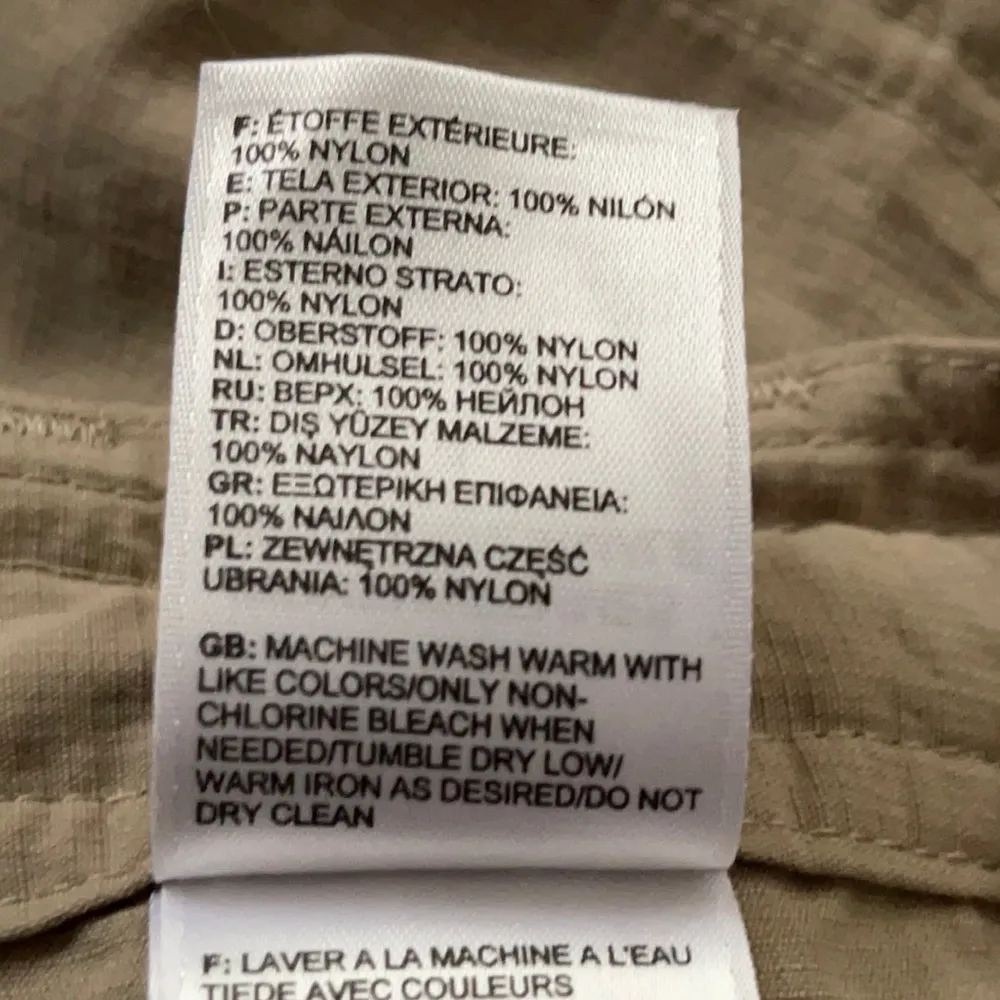 The North Face Horizon 2.0 Khaki Capris Size 4 - Image 12