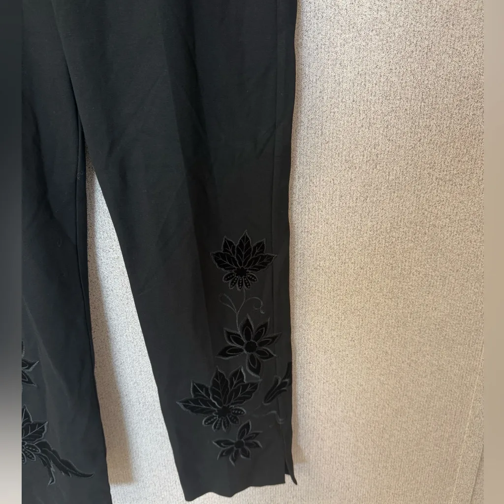 Chicos Pants Women Size 2 (12) 360 Juliet Velvet‎ Floral Slim Ankle Pant Black - Image 2