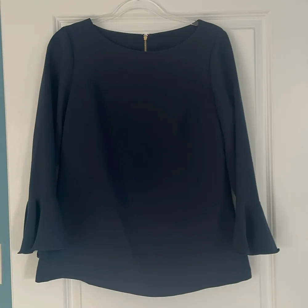 Sail to Sable Bell 3/4 Sleeve Navy Blue Top Size Medium - Image 2