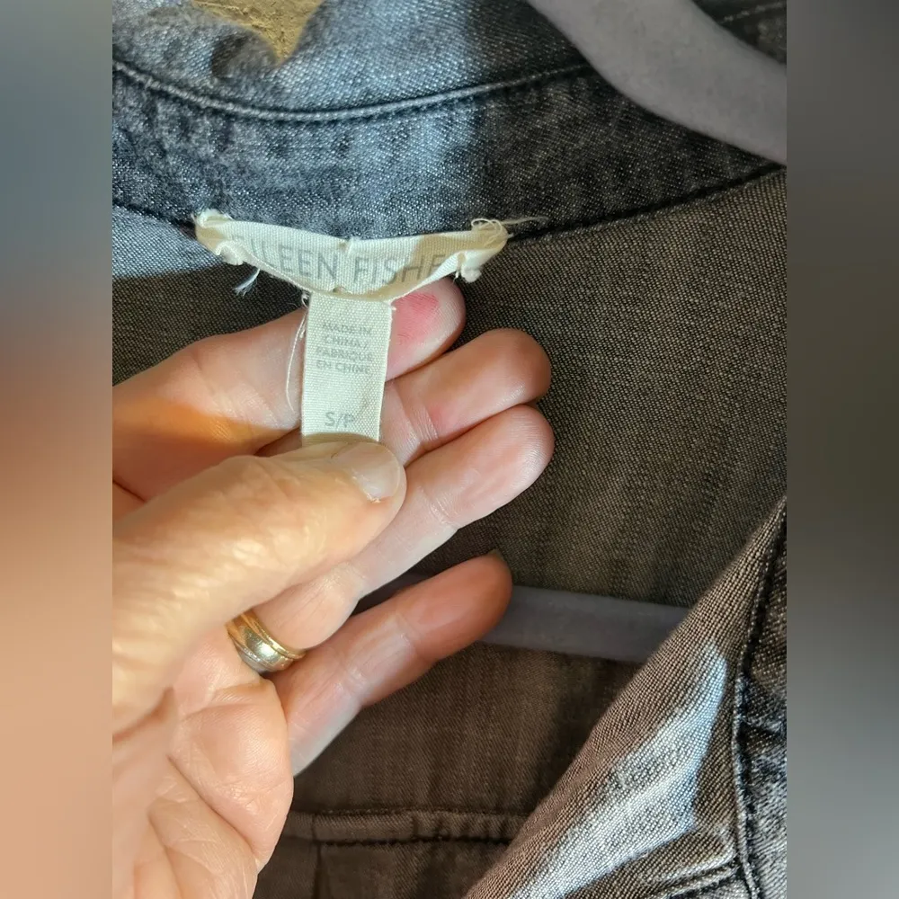 Eileen Fisher Gray Denim Top organic cotton/ tencel lightweight loose fit summer - Image 4