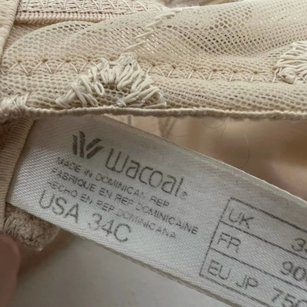 Wacoal nude beige tan underwire basic bra non molded cups size 34C - Image 4