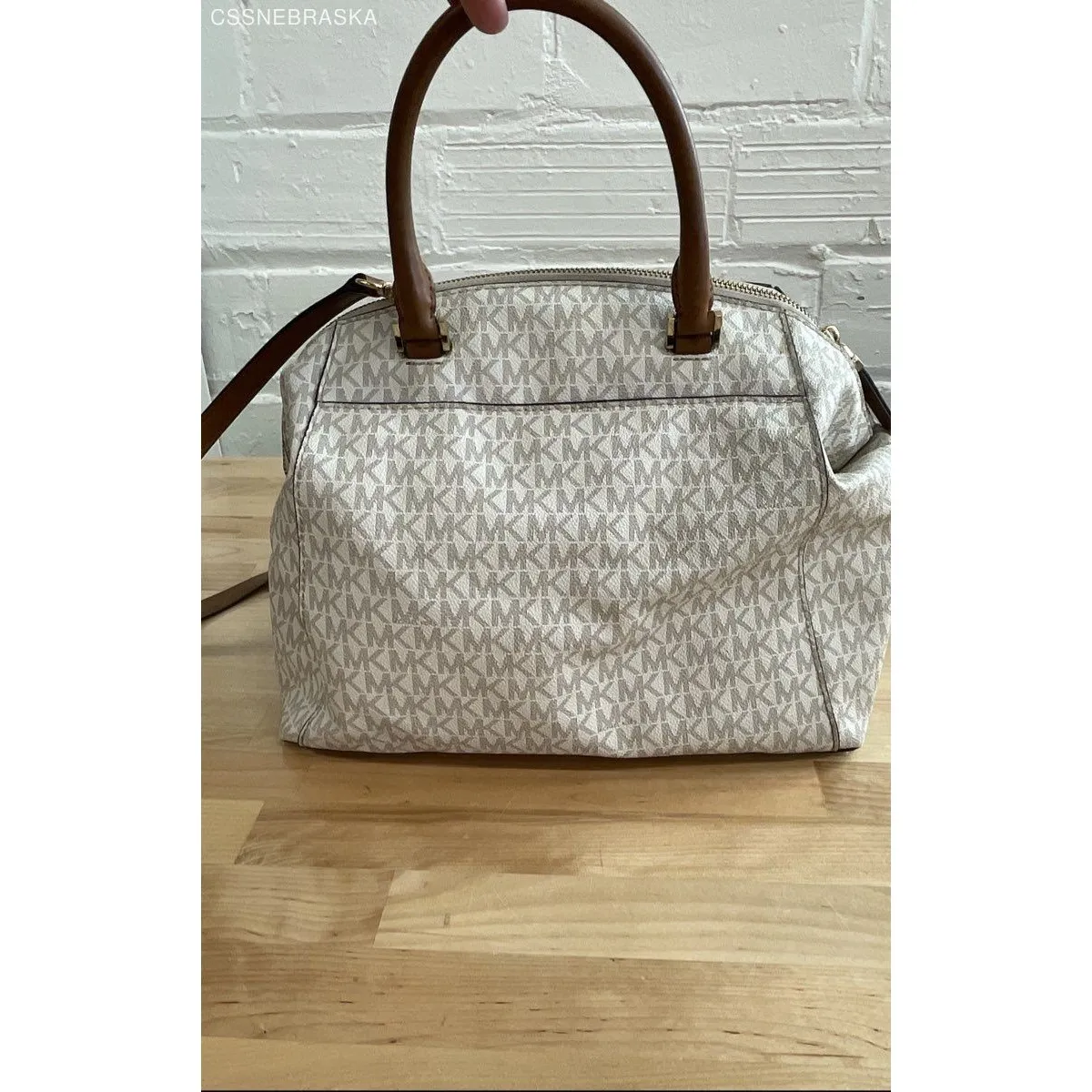 MK White/Brown Michael‎ Kors Riley Purse - Size M - Image 6