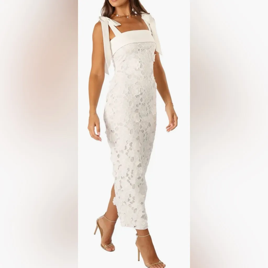NEW Petal and Pup Dress White Emersyn Lace Sheath Tie Sleeves Midi SZ M - Image 3