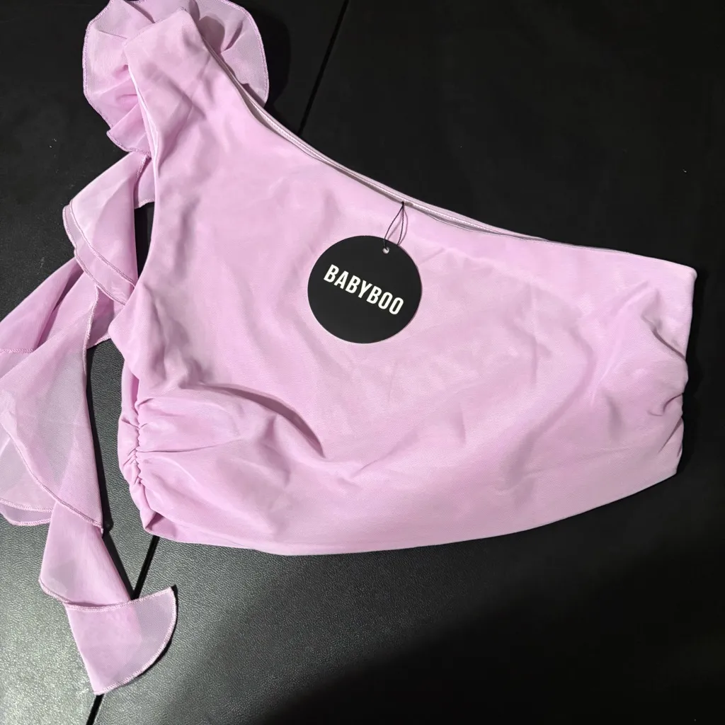 Elegant Pink One-Shoulder Crop Top - Image 3