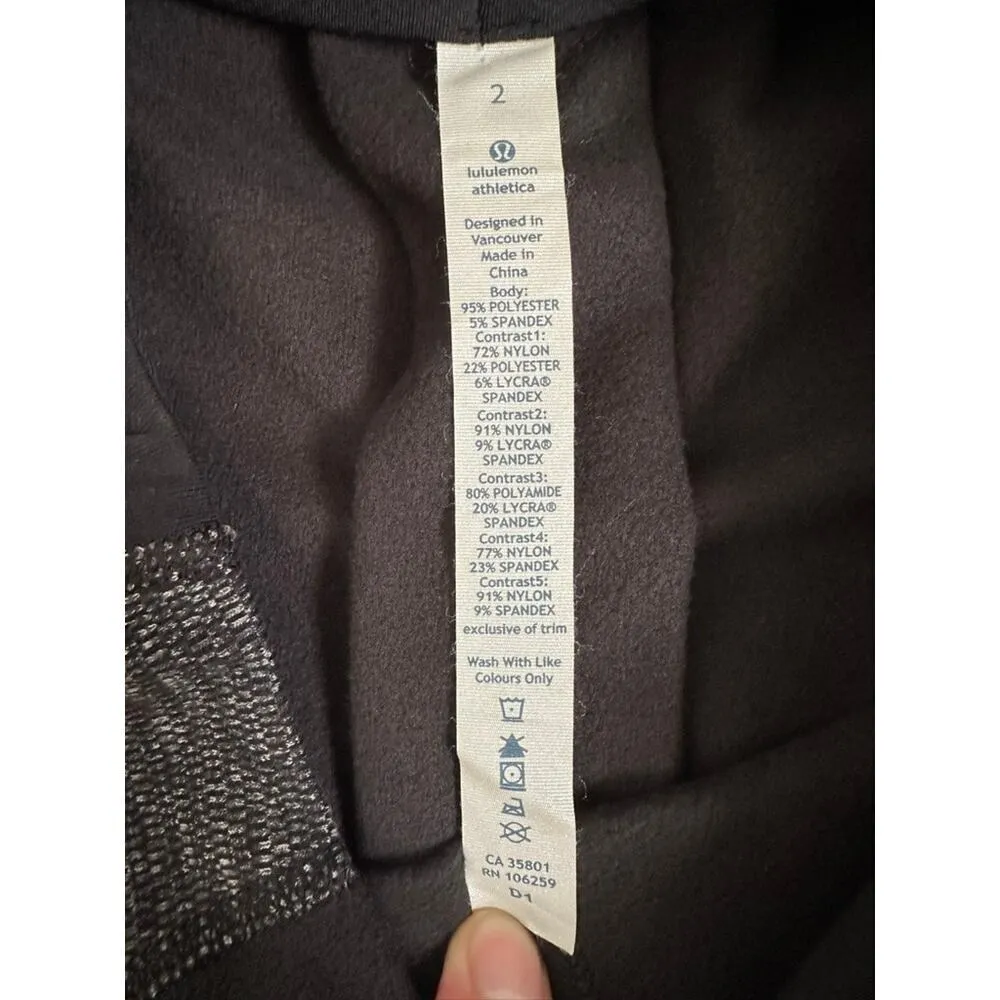 Lululemon Run: Bold In The Cold Long Sleeve size 2 - Image 7