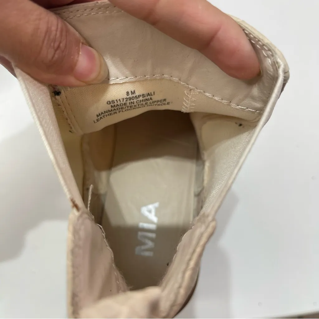 MIA Chelsea Women 8M Ivory Platform  Ankle Boots Chunky Lug Heel Booties Grunge - Image 5