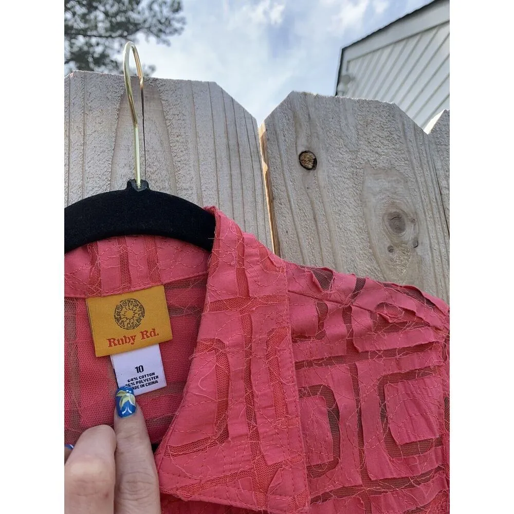 ruby rd Women's Blouse‎ Size 10 pink square geometric sheer 3/4 sleeve button up - Image 4