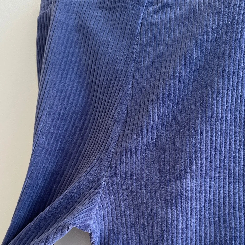 Aerie Groove-On Rib Velour High-Waisted Flare Pant, Blue, Size Large Short - Image 15