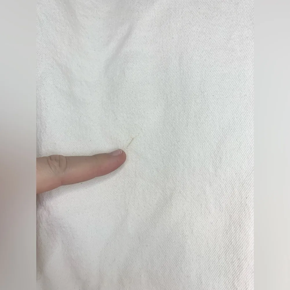Abercrombie and Fitch Ultra High Rise Straight White Denim Button Up Size 28/6R - Image 9
