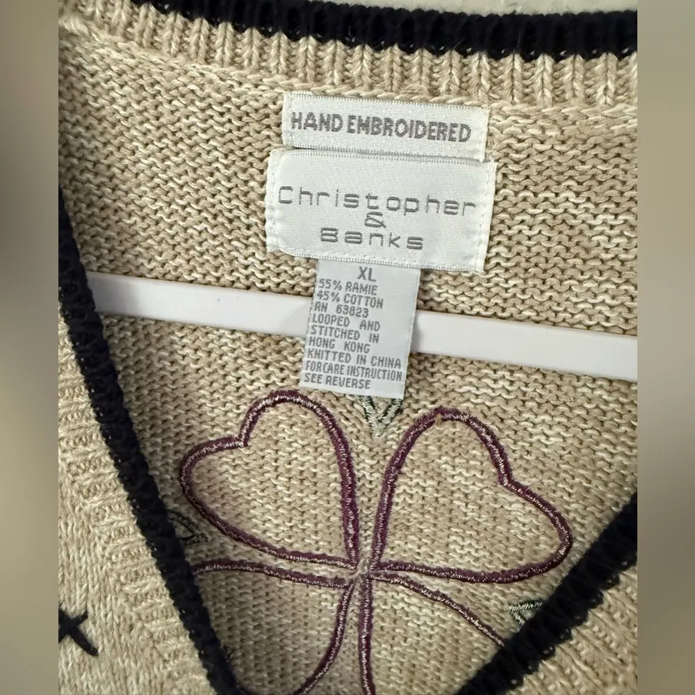 Vintage Christopher & Banks Vest Womens Sz XL Hand Embroidered Bunny Granny - Image 2