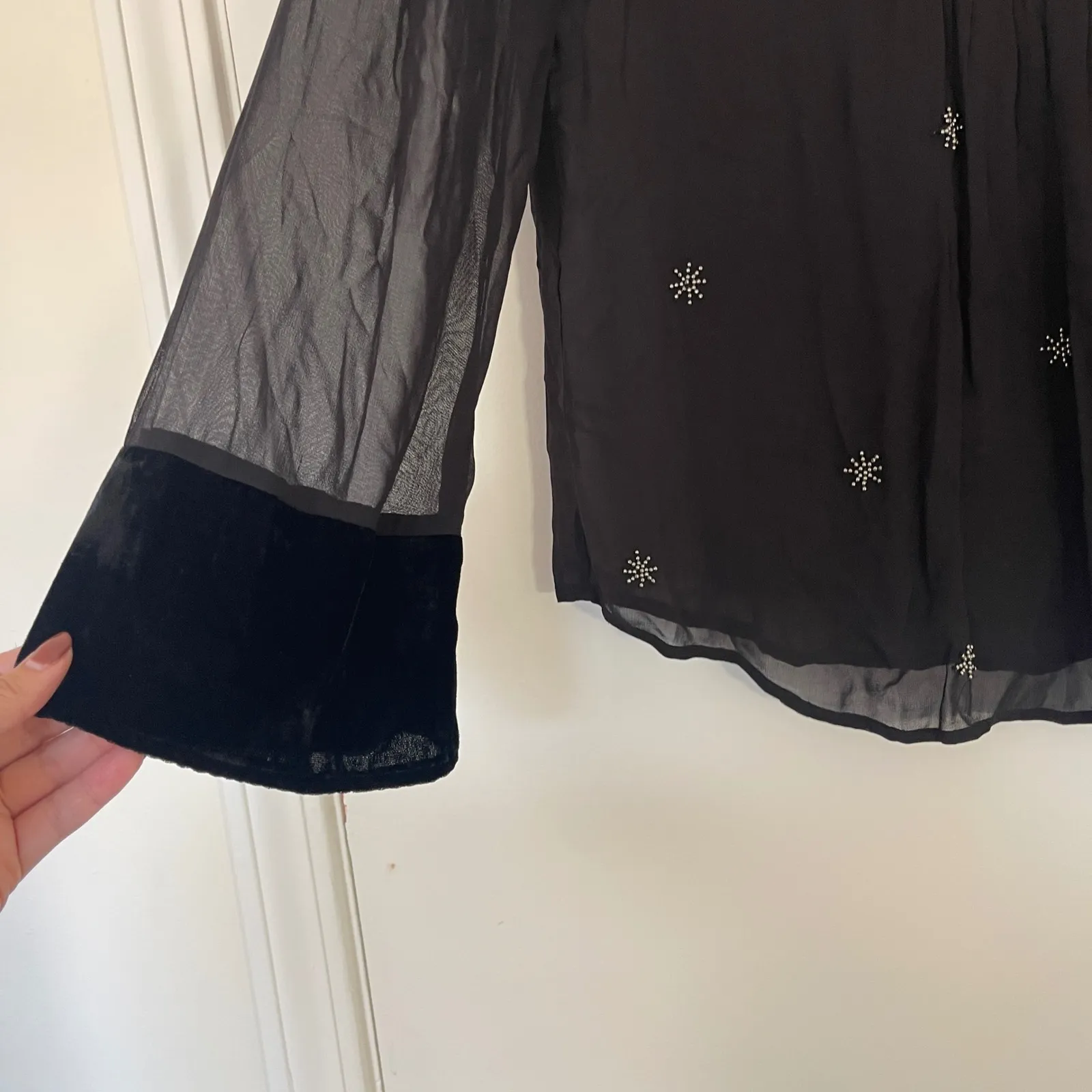 Velvet by Graham & Spencer Becky Beaded Velvet Georgette‎ Black Sheer Blouse XS - Image 5