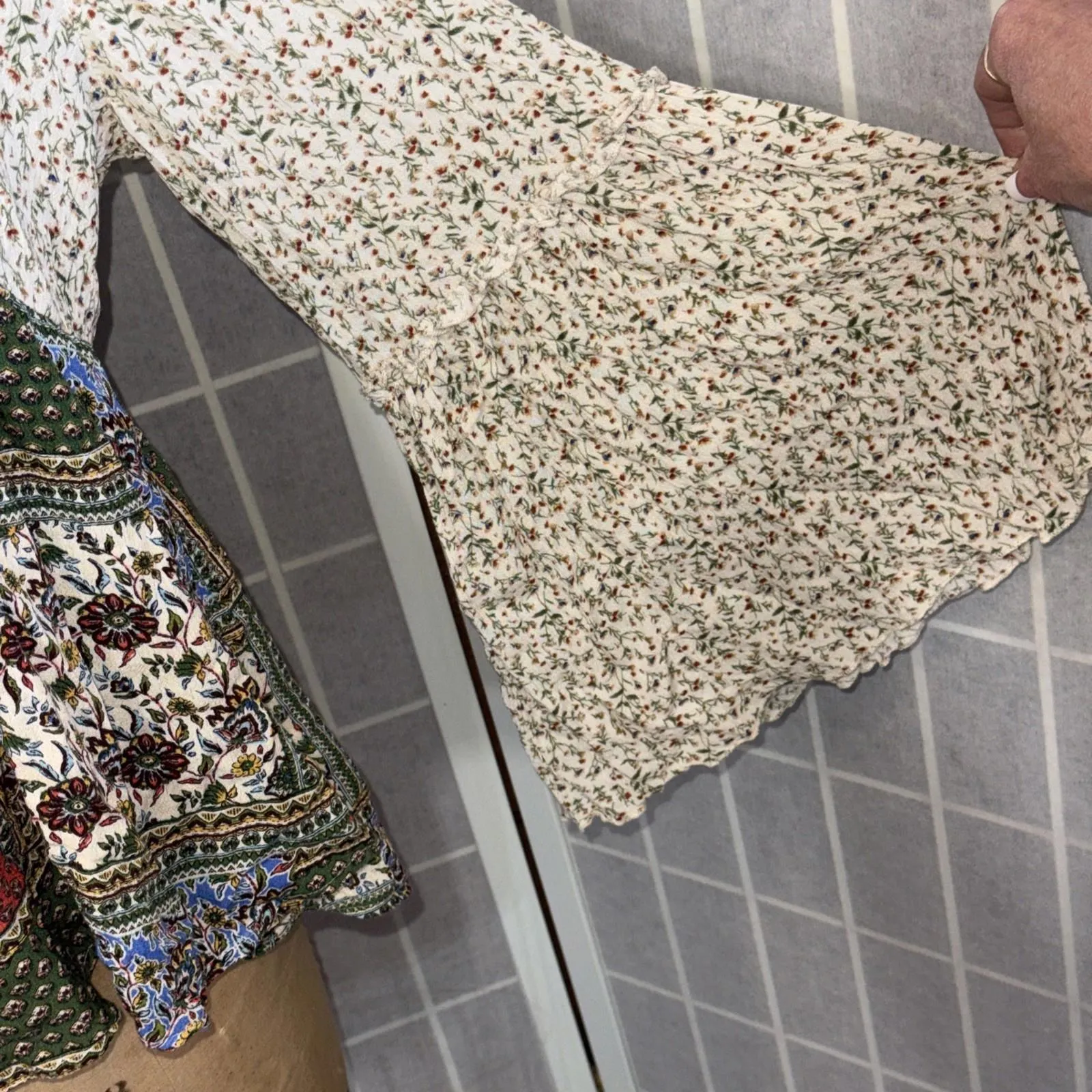 Three Bird Nest Gypsy Hippie Bell Sleeve Jaded Floral Boho Peasant Blouse Top Sm - Image 3