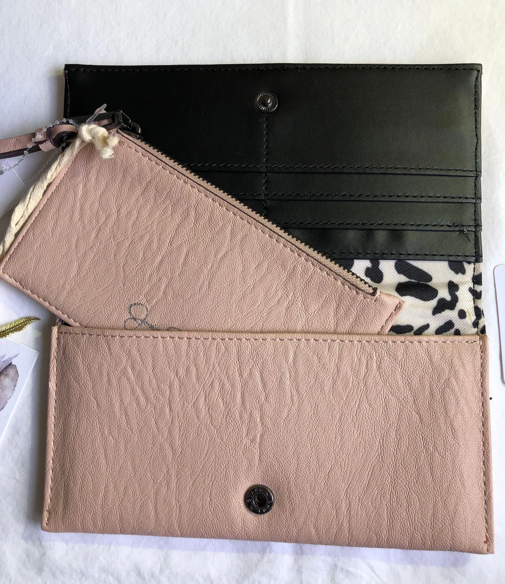 🆕Wallet Set 2 Piece Blush Pink Studded  - Image 2