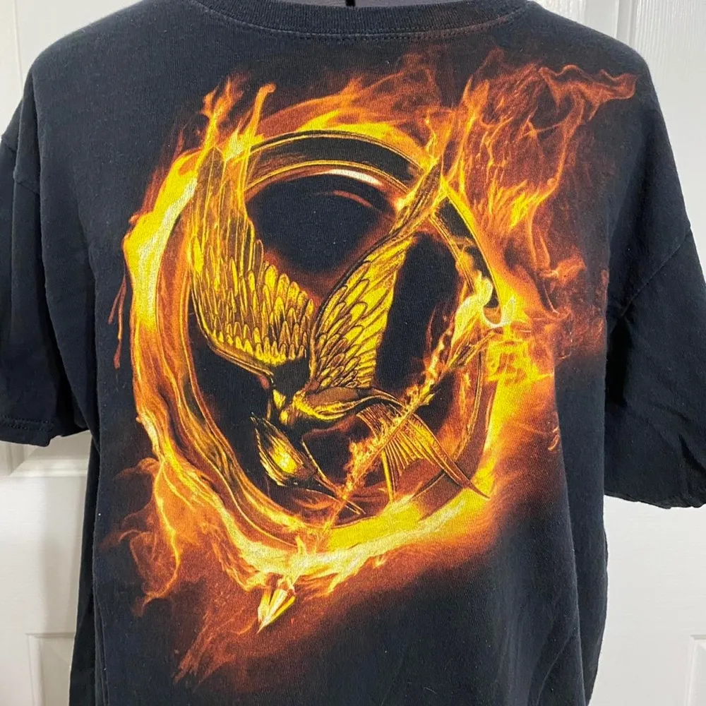Vintage Y2K Hunger Games Tee Size L - Image 3