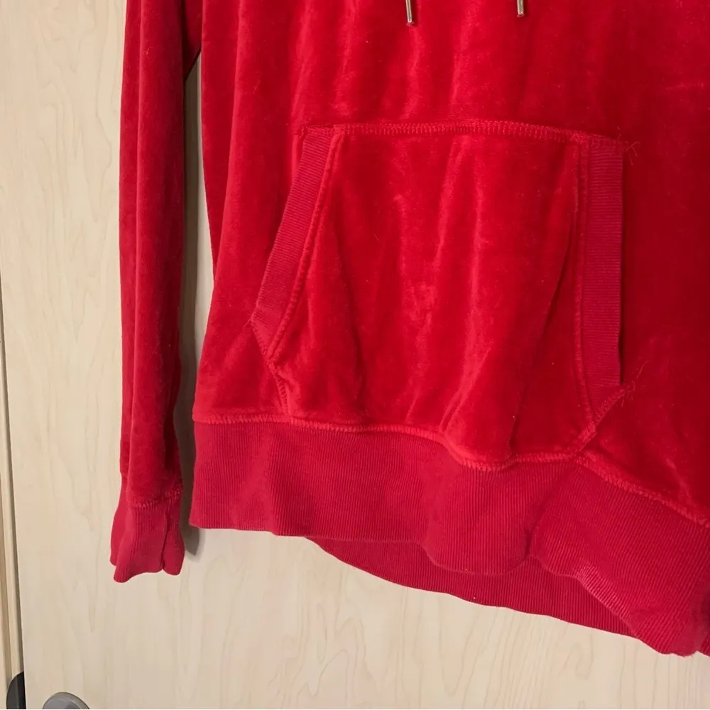 H&M Red Velour Sweatshirt Small - Image 3