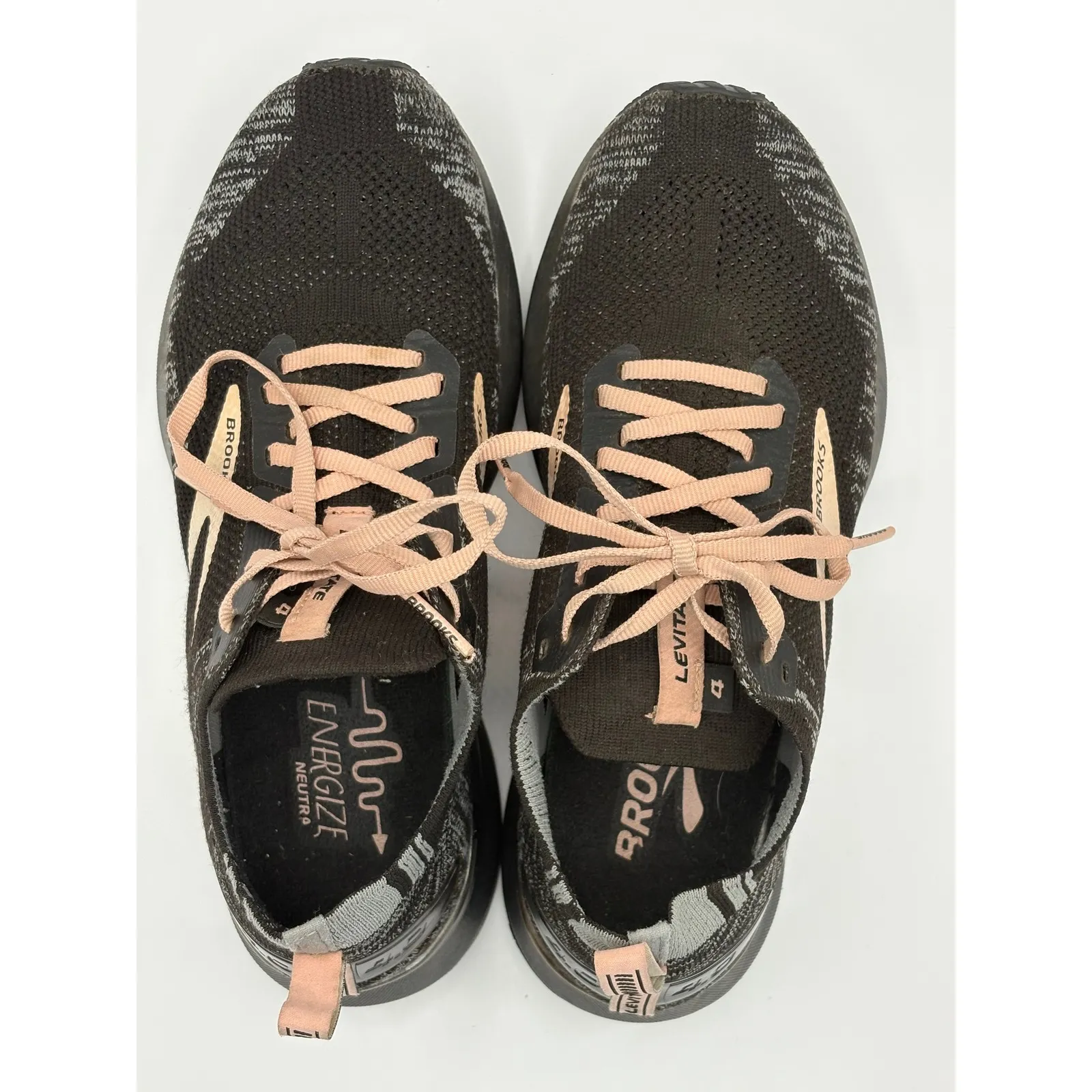 Brooks Levitate 4.0 Womens Running Shoes Black Peach Athletic Sneakers Size 8 - Image 2