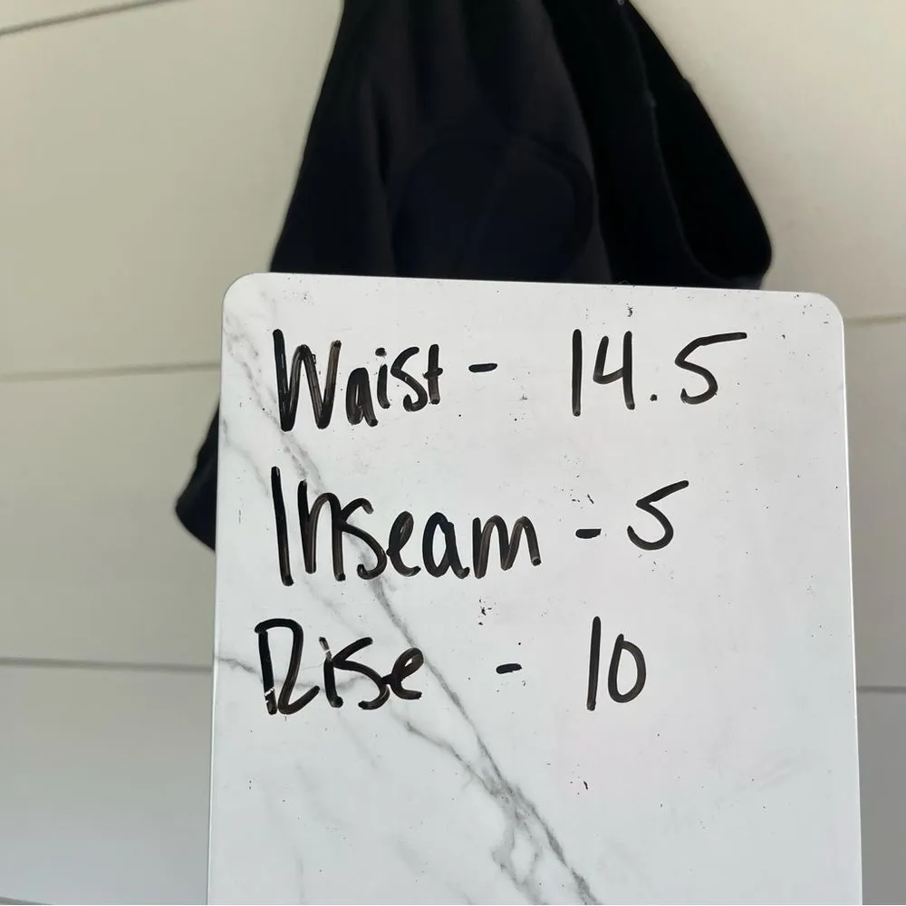 Pearl Izumi Black Women’s Cycling Shorts - Image 5