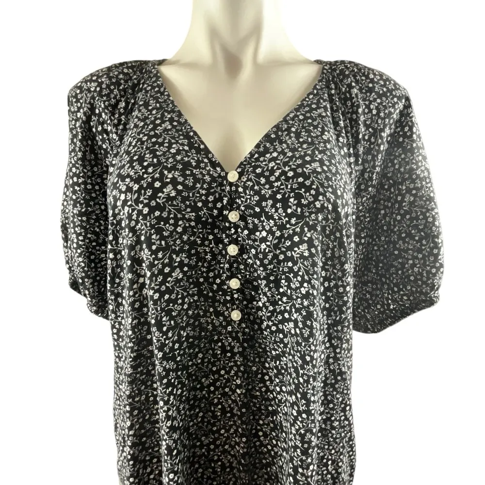 Old Navy Ditsy Floral Midi Puff Sleeve Prairie Dress in Black and White - Image 2