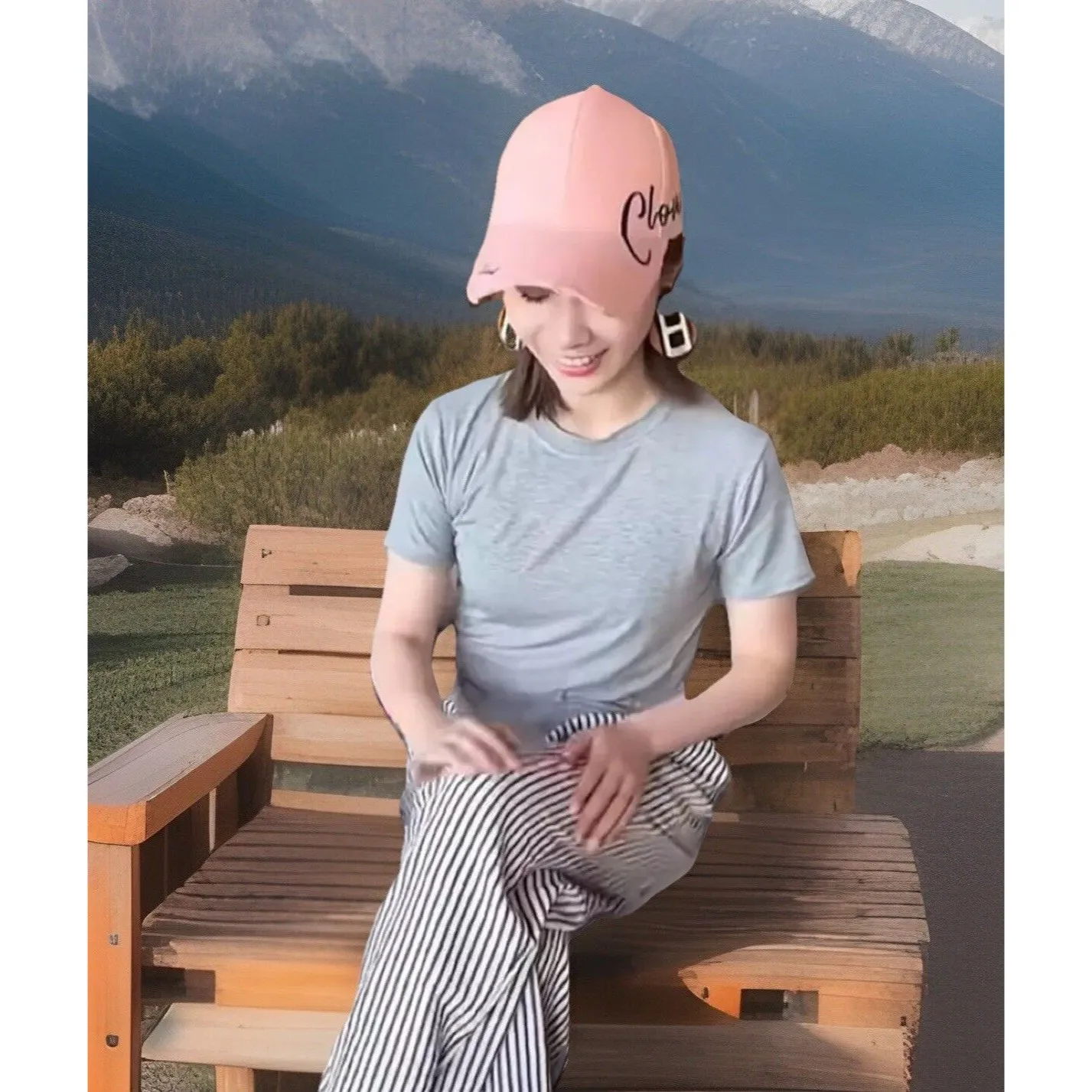 British Khaki tripped Capri Pants -‎ size 10 - Image 4